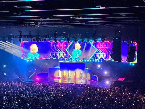 S Club on stage with Jo on big screen